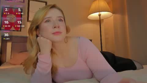 Snapshot of lavender_tender chatting on June 29, 2026, 8:53 pm Lav online show from June 29, 2026, 8:53 pm