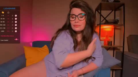 Laverna online show from February 14, 2025, 3:00 am