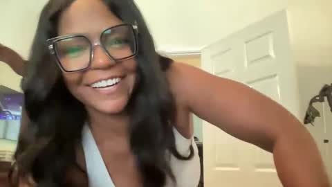 Snapshot of lavishly69 chatting on September 26, 2025, 5:50 pm Brownsugar69 online show from September 26, 2025, 5:50 pm