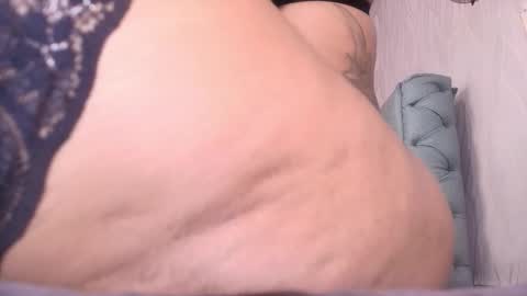 Lay Madison  online show from November 11, 2025, 7:36 pm