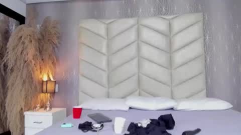 laya online show from November 14, 2025, 11:09 am