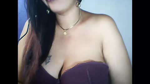 Snapshot of layanah12 chatting on April 15, 2026, 1:51 pm layanah12 online show from April 15, 2026, 1:51 pm