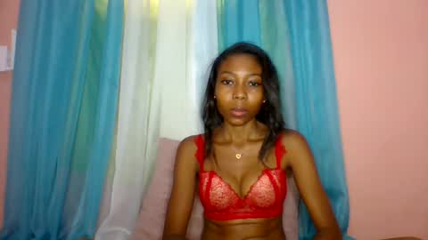 Snapshot of layannek chatting on July 13, 2026, 6:27 am layannek online show from July 13, 2026, 6:27 am
