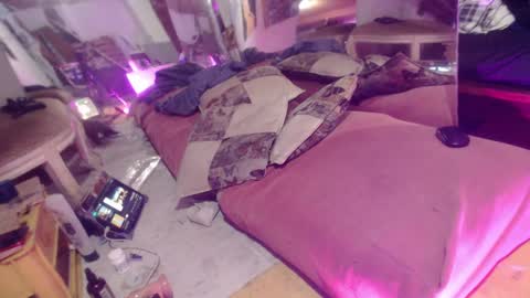 Snapshot of laye19 chatting on January 26, 2025, 4:51 am Laye19 online show from January 26, 2025, 4:51 am