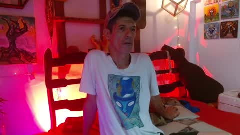 Snapshot of laye19 chatting on February 9, 2025, 11:36 pm Laye19 online show from February 9, 2025, 11:36 pm