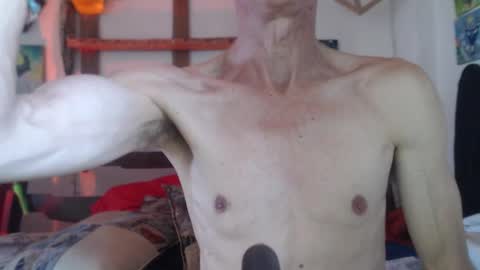 Snapshot of laye19 chatting on February 14, 2025, 6:19 pm Laye19 online show from February 14, 2025, 6:19 pm