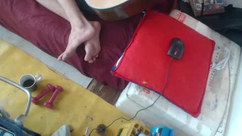 Snapshot of laye19 chatting on February 19, 2025, 6:54 pm Laye19 online show from February 19, 2025, 6:54 pm