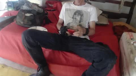 Snapshot of laye19 chatting on March 4, 2025, 7:43 pm Laye19 online show from March 4, 2025, 7:43 pm