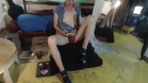 Snapshot of laye19 chatting on September 15, 2025, 7:30 am Laye19 online show from September 15, 2025, 7:30 am