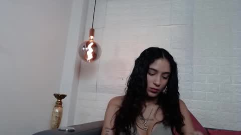 Snapshot of layla_707 chatting on February 12, 2025, 1:09 am Layla online show from February 12, 2025, 1:09 am