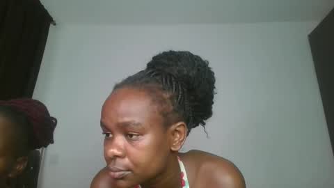 layla_cutiee online show from February 8, 2026, 2:04 am