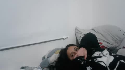 Snapshot of layla_latinax chatting on November 6, 2025, 3:40 am Layla online show from November 6, 2025, 3:40 am