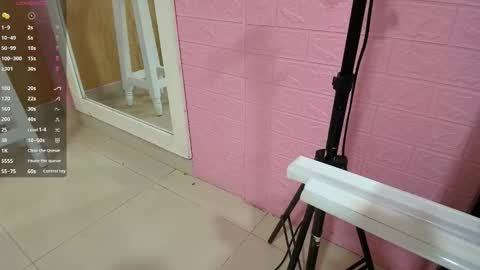 L A Y L A online show from March 15, 2026, 1:17 pm