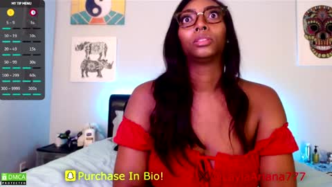 Snapshot of laylaariana69 chatting on March 27, 2026, 2:28 am LaylaAriana online show from March 27, 2026, 2:28 am