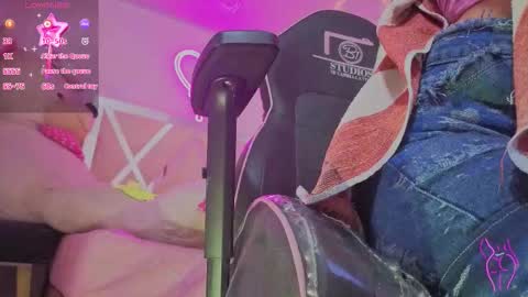 Snapshot of laylafoxy_tay chatting on February 2, 2026, 11:20 am laylafoxy_tay online show from February 2, 2026, 11:20 am