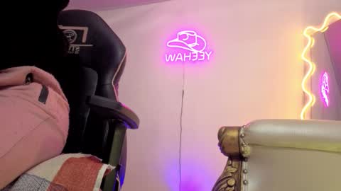 Snapshot of laylafoxy_tay chatting on March 14, 2026, 3:23 am laylafoxy_tay online show from March 14, 2026, 3:23 am