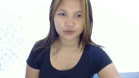 Snapshot of laylanimfa chatting on June 15, 2026, 9:00 am Nimfa online show from June 15, 2026, 9:00 am