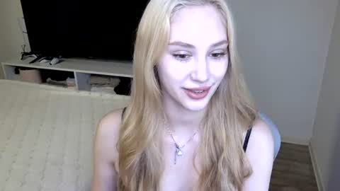 Snapshot of laylapretty001 chatting on July 21, 2026, 4:15 am LaylaPretty001 online show from July 21, 2026, 4:15 am