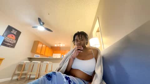 Snapshot of laylarose6 chatting on February 3, 2026, 6:22 am Layla Ros online show from February 3, 2026, 6:22 am