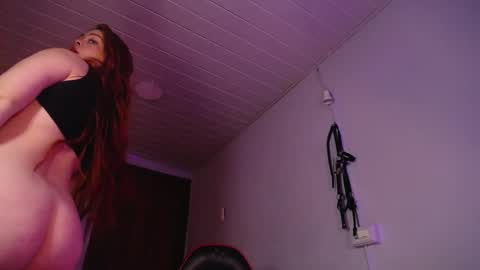 Vannessa  online show from February 21, 2025, 1:11 pm