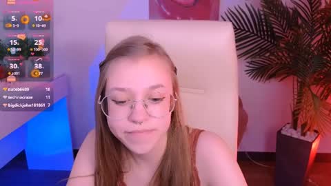 Snapshot of layriantavee chatting on February 5, 2025, 9:57 am layriantavee online show from February 5, 2025, 9:57 am