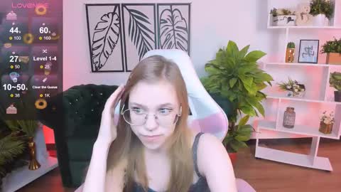 Snapshot of layriantavee chatting on February 16, 2025, 6:54 am layriantavee online show from February 16, 2025, 6:54 am