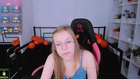 Snapshot of layriantavee chatting on February 20, 2025, 10:05 am layriantavee online show from February 20, 2025, 10:05 am