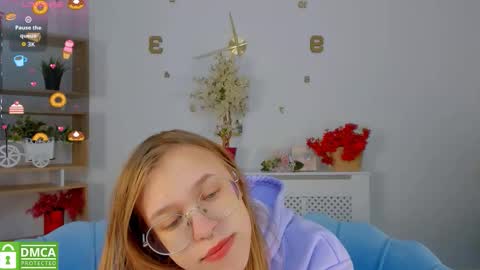 Snapshot of layriantavee chatting on October 3, 2025, 6:43 am layriantavee online show from October 3, 2025, 6:43 am