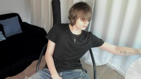 Alex online show from April 1, 2026, 1:17 am