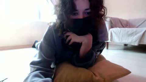 Snapshot of lazzy4ngel chatting on January 16, 2025, 8:14 pm lazzy4ngel online show from January 16, 2025, 8:14 pm