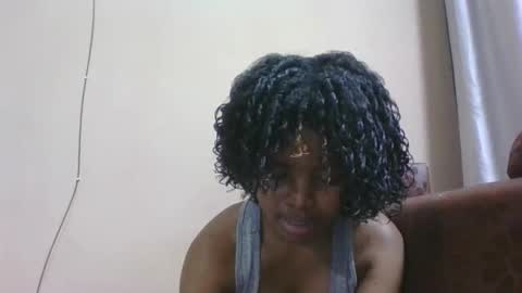 lea96546 online show from December 3, 2025, 6:50 pm