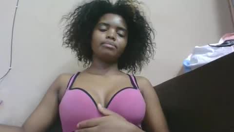 Snapshot of lea96546 chatting on March 29, 2026, 5:40 am lea96546 online show from March 29, 2026, 5:40 am