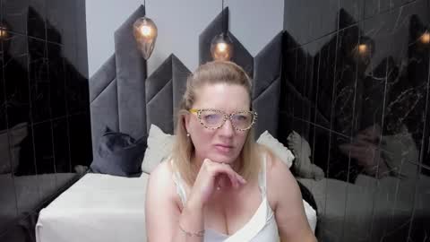 Lea online show from February 9, 2025, 5:08 am