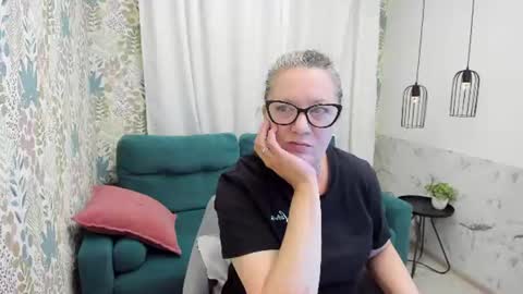 Lea online show from June 21, 2026, 5:10 am