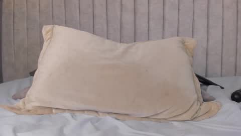    online show from February 19, 2025, 10:53 pm