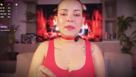 Snapshot of lea_gray_ chatting on July 3, 2026, 6:47 pm L E A online show from July 3, 2026, 6:47 pm