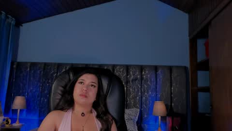 Snapshot of lea_velle chatting on April 11, 2026, 7:45 am Lea Velle online show from April 11, 2026, 7:45 am