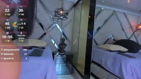 ---Leah-- online show from December 31, 2024, 12:11 am