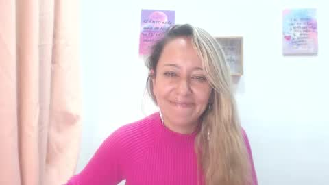 leah_susman online show from February 21, 2025, 4:51 am