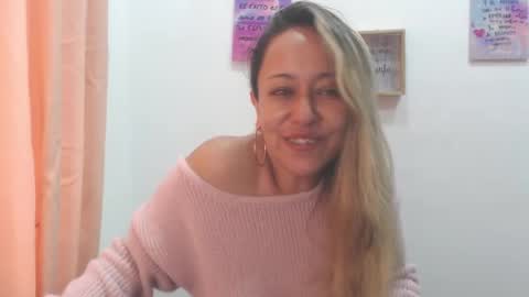 leah_susman online show from February 23, 2025, 5:07 pm