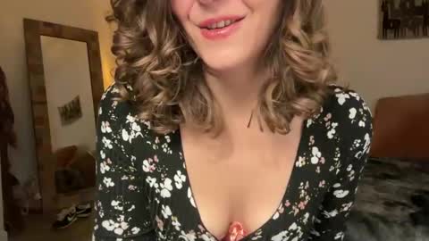 Leah Sparkles online show from November 17, 2025, 3:12 am