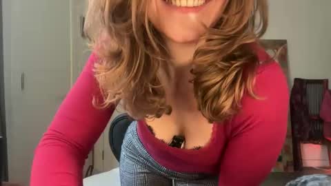 Leah Sparkles online show from February 2, 2026, 3:22 pm