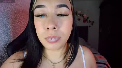 Snapshot of leahtemptation chatting on February 1, 2026, 9:57 pm leah online show from February 1, 2026, 9:57 pm