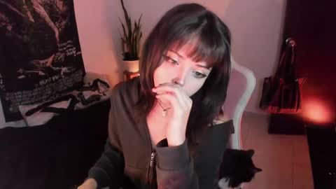  Amelia Black  OF AMELIABLACK666 I lost all my thumbs up help me to get 80 online show from September 11, 2025, 7:41 am