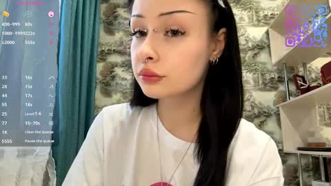 Kiki online show from May 11, 2026, 3:51 pm