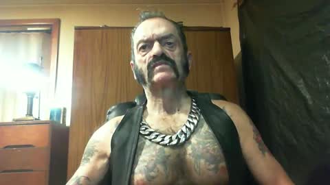 Snapshot of leathergreaser chatting on January 20, 2025, 6:53 pm leathergreaser online show from January 20, 2025, 6:53 pm