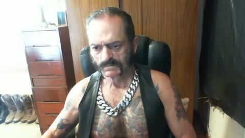 Snapshot of leathergreaser chatting on February 2, 2025, 7:30 am leathergreaser online show from February 2, 2025, 7:30 am