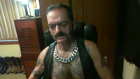 Snapshot of leathergreaser chatting on February 12, 2025, 7:45 pm leathergreaser online show from February 12, 2025, 7:45 pm