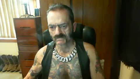 Snapshot of leathergreaser chatting on February 14, 2025, 1:45 am leathergreaser online show from February 14, 2025, 1:45 am