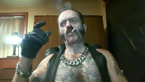 Snapshot of leathergreaser chatting on March 5, 2025, 8:32 pm leathergreaser online show from March 5, 2025, 8:32 pm